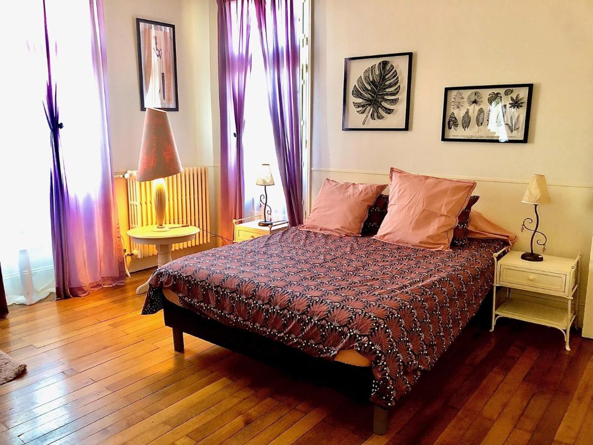 Le Regisseur Apartment Brissac-Quince ภายนอก รูปภาพ