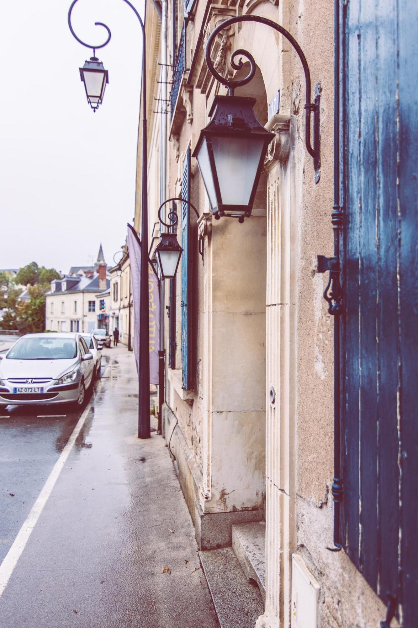 Le Regisseur Apartment Brissac-Quince ภายนอก รูปภาพ