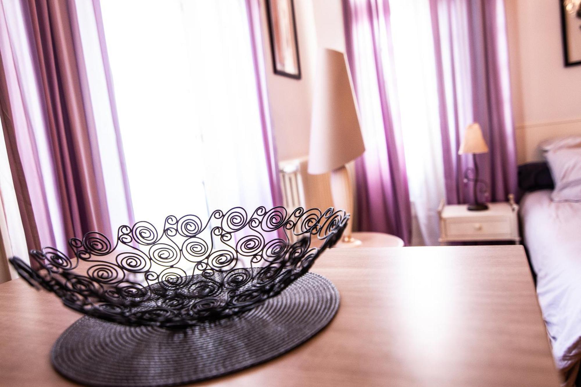 Le Regisseur Apartment Brissac-Quince ภายนอก รูปภาพ
