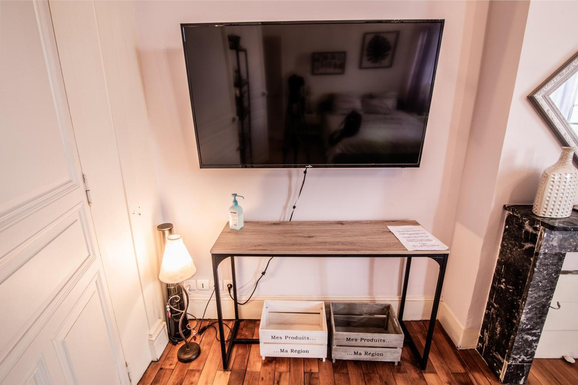 Le Regisseur Apartment Brissac-Quince ภายนอก รูปภาพ