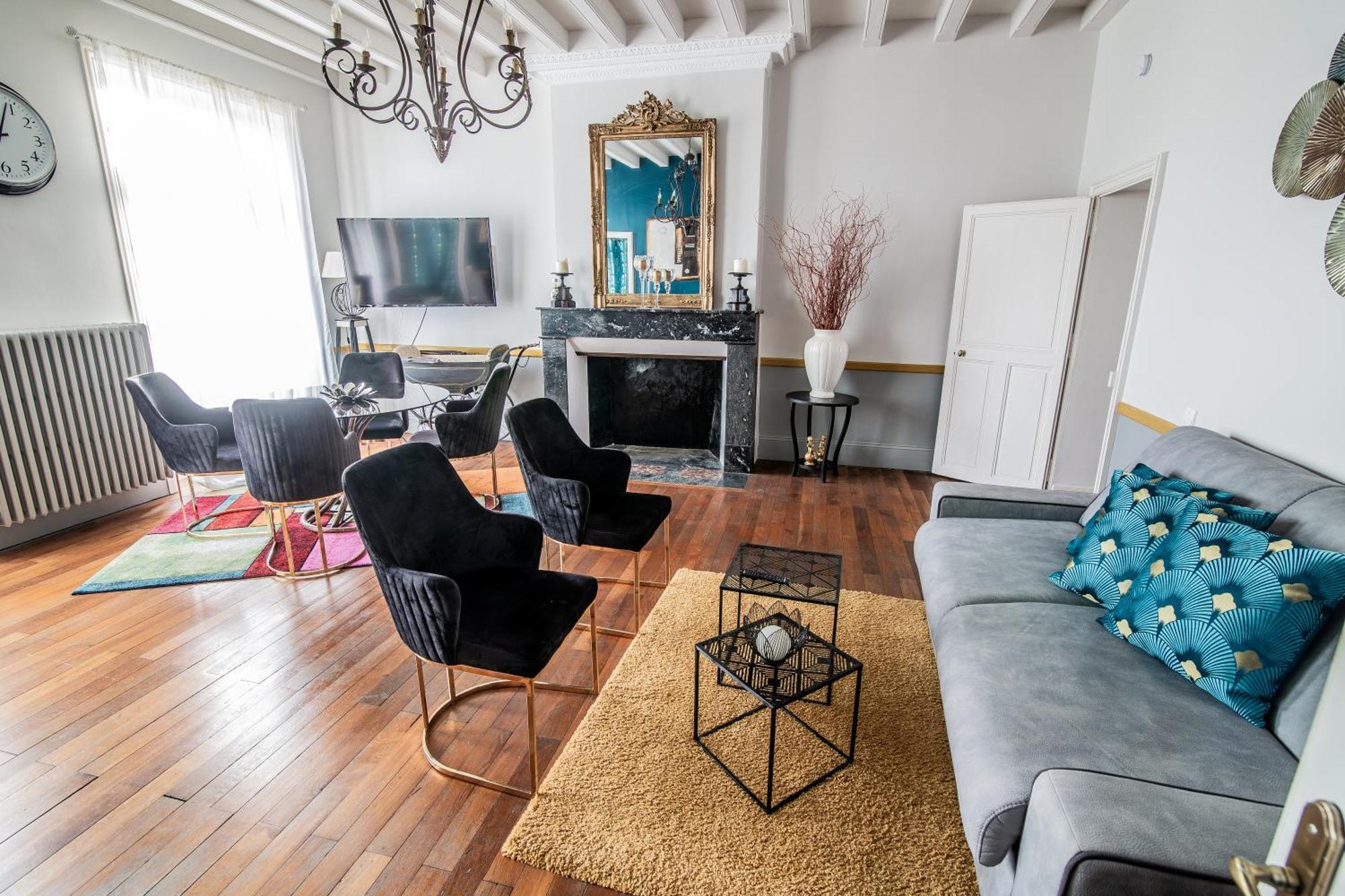 Le Regisseur Apartment Brissac-Quince ภายนอก รูปภาพ