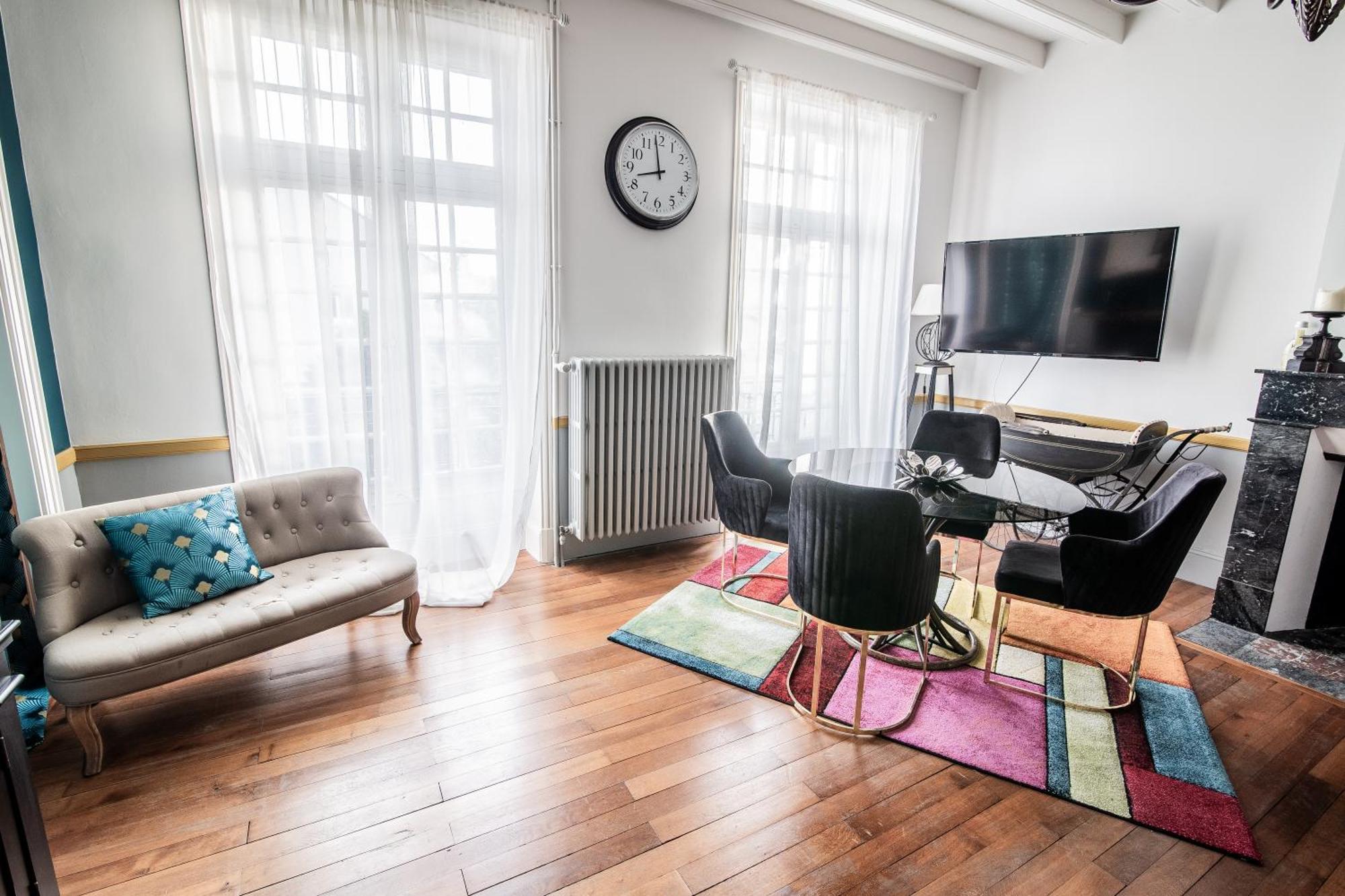 Le Regisseur Apartment Brissac-Quince ภายนอก รูปภาพ